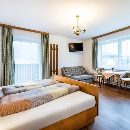 Haus Stegerhof Апартаменти *